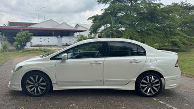 ✔ Honda Civic Fd I-Vtec 2.0 (Auto)