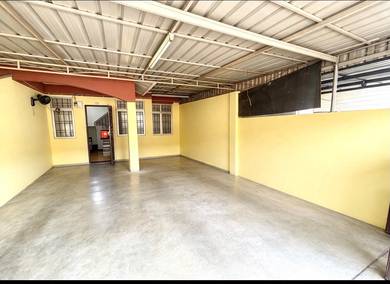 Rumah untuk dijual di Nusantara Gelang Patah Iskandar Puteri Johor.