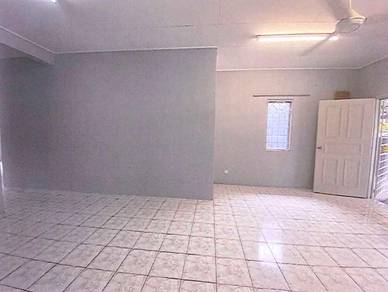 Spacious Renovated Single Storey Terrace  Ready Move in