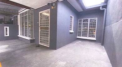 Spacious Renovated Single Storey Terrace  Ready Move in
