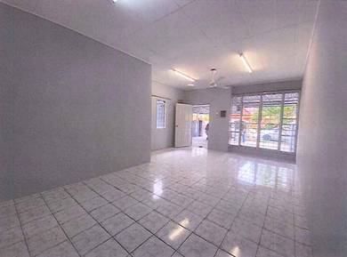 Spacious Renovated Single Storey Terrace  Ready Move in