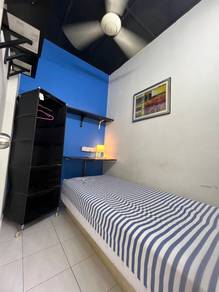 LRT Ara Damansara - male small room ( Puncak seri kelana )