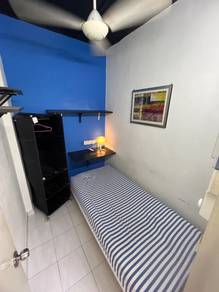 LRT Ara Damansara - male small room ( Puncak seri kelana )