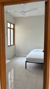 COMMON ROOM FOR RENT