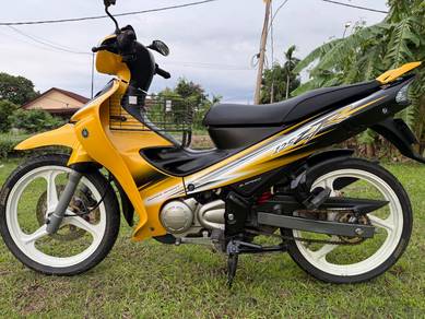 Yamaha 125zr 2017 kuning diraja