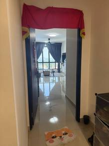 Veranda Residences Medium Room for Rent