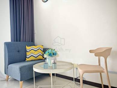 Near Bagan Specialist & Prai FIZ | Cozy Balcony Room, Butterworth
