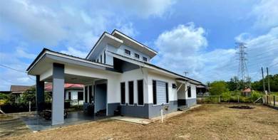 Rumah banglo mukim cenering