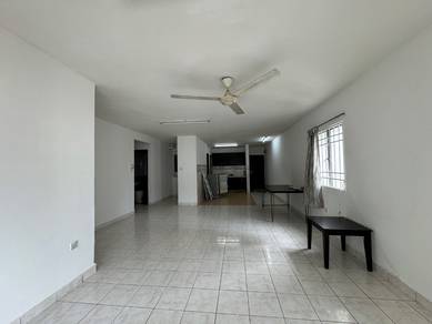 Flora Damansara Block E Corner Big Unit 1000sqf 3+1 Room Mid Floor