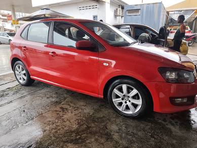 Volkswagen POLO 1.6 (CKD) FACELIFT (A)