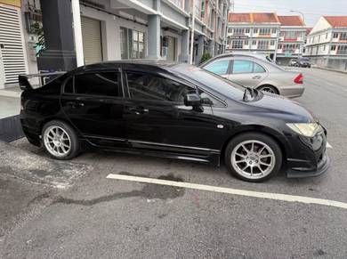 Honda CIVIC 1.8 I-VTEC (A)
