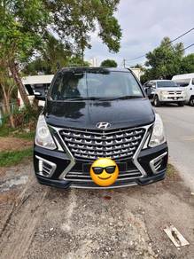 Hyundai GRAND STAREX 2.5 ROYALE MY2014 (A)
