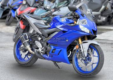 Yamaha YZF R25 2021/22 (Mileage 16k + MICHELIN)