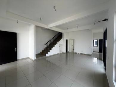 Corner Lot Freehold 2 Storey Terrace with Extra Land @ Eco Horizon