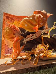 Demon slayer zenitsu figure