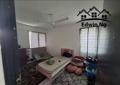 Taman Lip Sin Block 6 Flat, Unfurnished, Good Condition