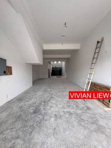 Ground floor 3000 sf commecial shop bayan lepas batu maung rent main r