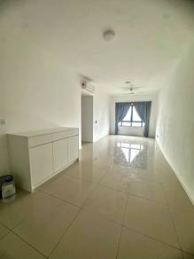 Savvy Riana Dutamas Residence partial furnished 3r 2b nice unit