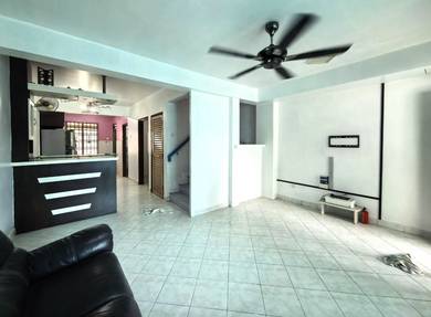 Taman Sri Pulai Perdana Double Storey Terrace House Renovated