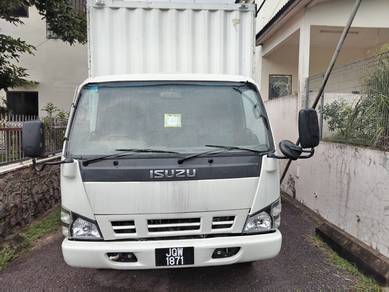 Isuzu Lorry to sale