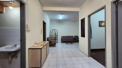 Beverly Hills Apt 1 | Ground Floor | Corner | Fully Furnished Bundusan