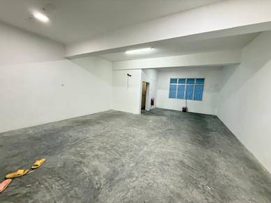 1st Floor shoplot for rent @ Taman Daya, Jalan Pinang, Unblock View