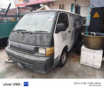 Toyota HIACE 3.0 LH112 (M)