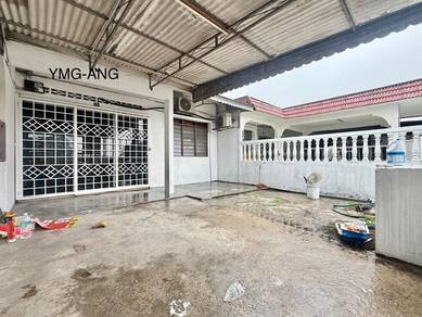 Yusuf Shahbudin , Taman Sentosa (Facing Field !) 1 Storey 20x65 House