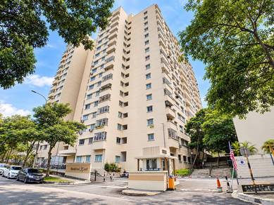 Mandarina Court