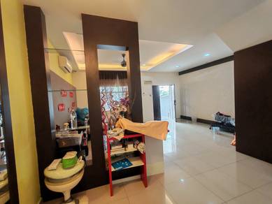 Double storey link house for sale at Bandar Saujana Putra