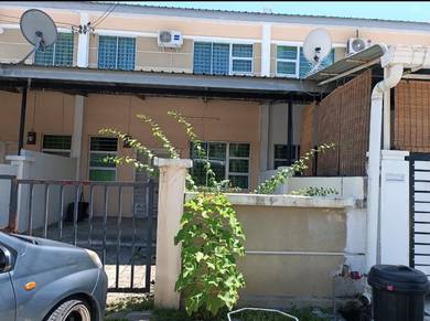 Rumah teres dua tingkat Taman Alam Mesra untuk disewa