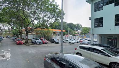 Ground Floor Shoplot for rent @ Taman Sri Endah Sri Petaling BH Petrol