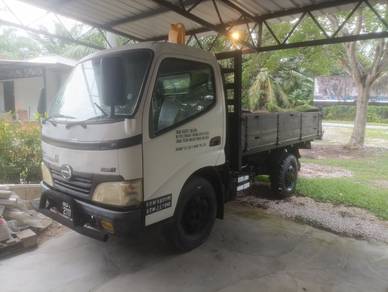 hino wu300r