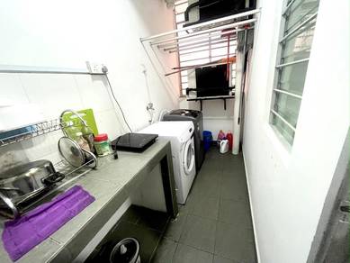 Casa Residenza Kota Damansara Small Room near MRT - available