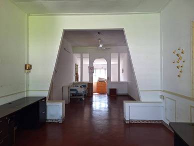 Semi-Detached House for Rent @ Jelutong Hamilton