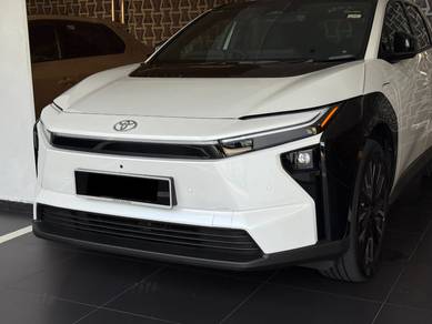 [JB Area Test Drive Unit] 2026 Toyota BZ4X