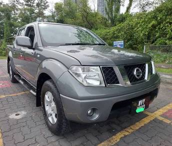 Nissan NAVARA 2.5 LE (A)