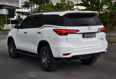 Toyota FORTUNER 2.4 VRZ 2GD-FTV (A)
