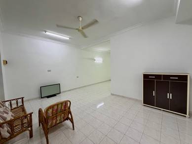 Taman Pengkalan Barat / Station 18 / Walking distance to st18 aeon