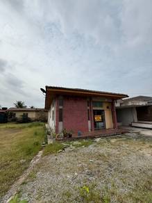 Single Storey Semi-D Corner Lot