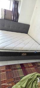 King size bed with frame (under warranty)