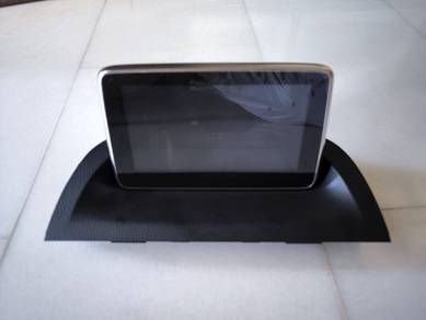 Mazda 3 LCD screen (Used)