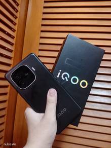 iqoo z9 5G 8+8/256gb