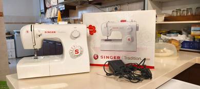 [LIGHTLY USED] Singer Tradition Sewing Machine 225