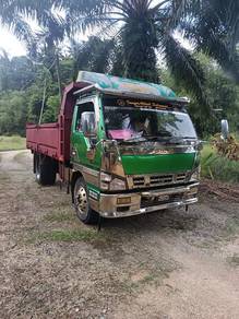 isuzu tipper 3 tan