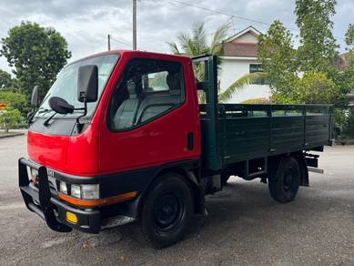 Lorry Mitusbishi 3Ton Canter Cargo