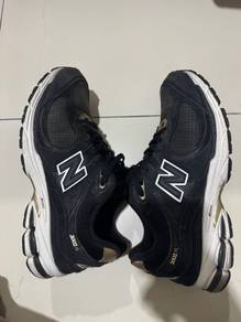 new balance 2002r