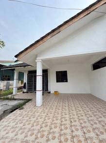 538k Only, 1.5 Storey Semi-D @ Taman Megah Ria, Jln Api Api, Masai