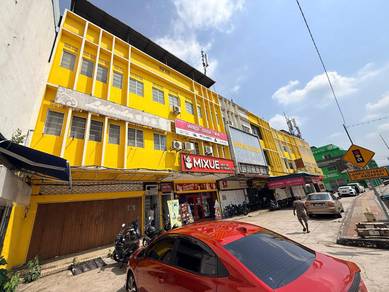 Tangkak 大路旁三层店面出售 Freehold 永久地契｜3 Storey Shoplot｜Facing Main Road