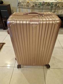 Travel luggage bags